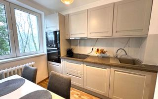 🏡 ]nchiriez Apartament cu 3 camere, 68 mp, parcare inclusă, Titan - Poză 9
