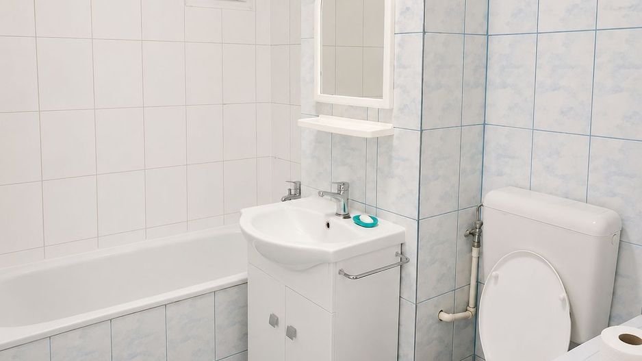 Apartament 2 camere decomandat | Parter | Centrală proprie | - Poză 8