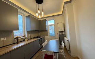 Etaj intreg, 5 camere in VILA INTERBELICA 180 mp, renovat - Poză 17