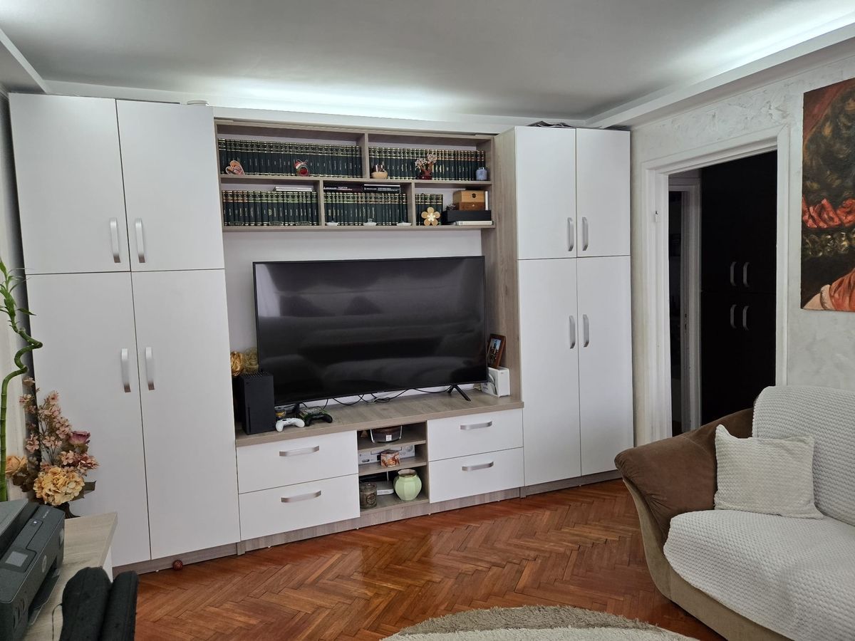 Vanzare Apartament 3 camere, Bld. Brancoveanu , Izvorul Rece - Poză 2