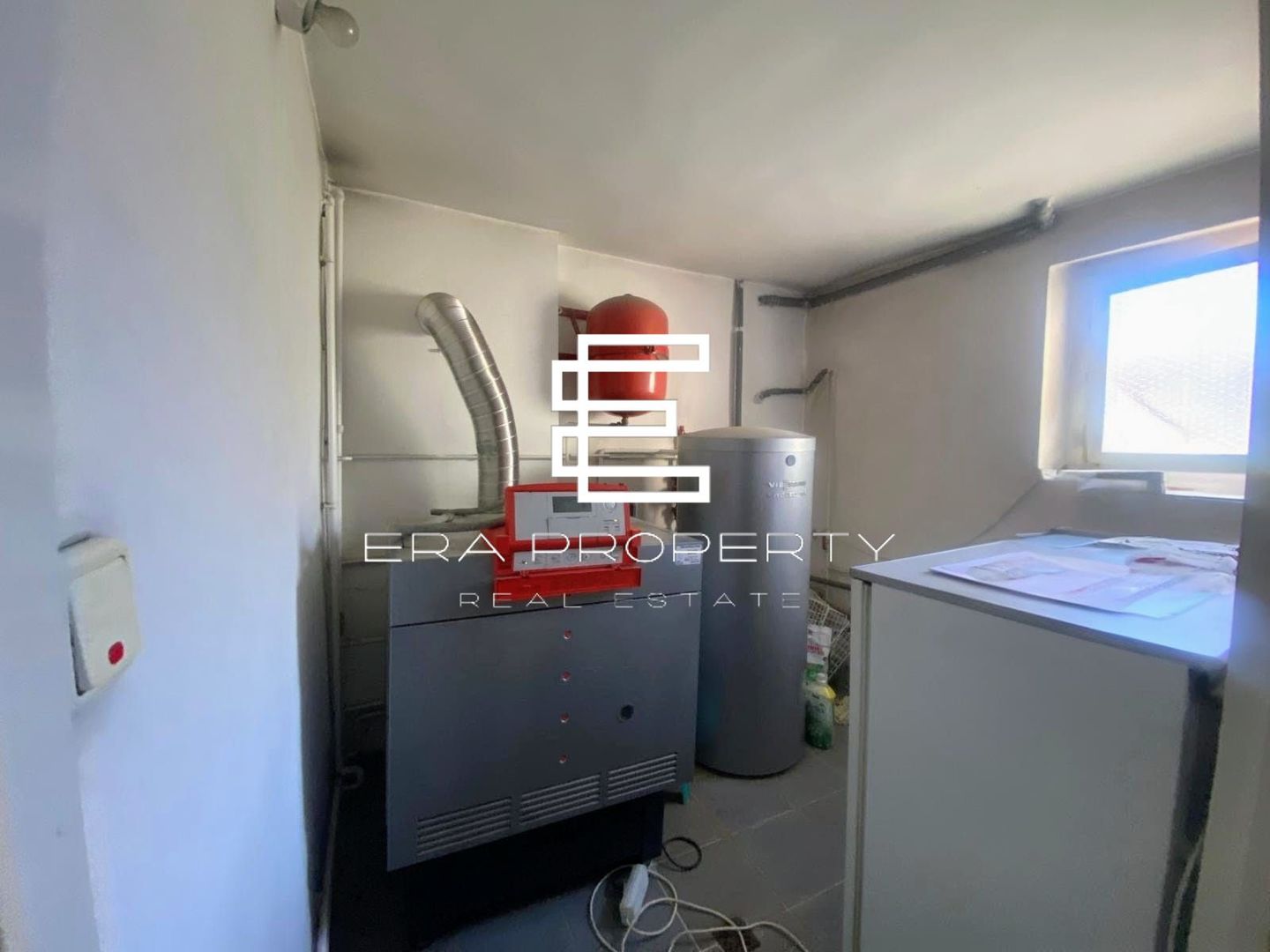 Casa individuală, 283 mp utili, teren 992 mp – zona Parcul Sub Arini - Poză 11