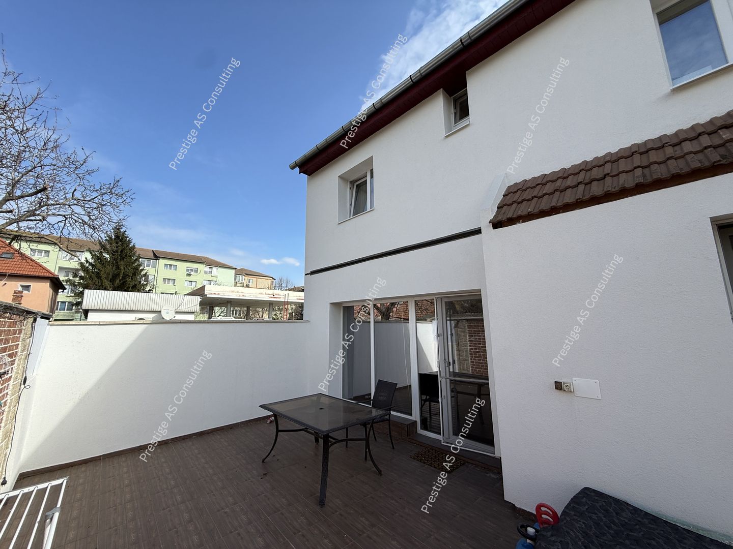 Vila individuala renovata complet | 6 camere | 500 mp teren | Str Jean Monnet - Poză 25