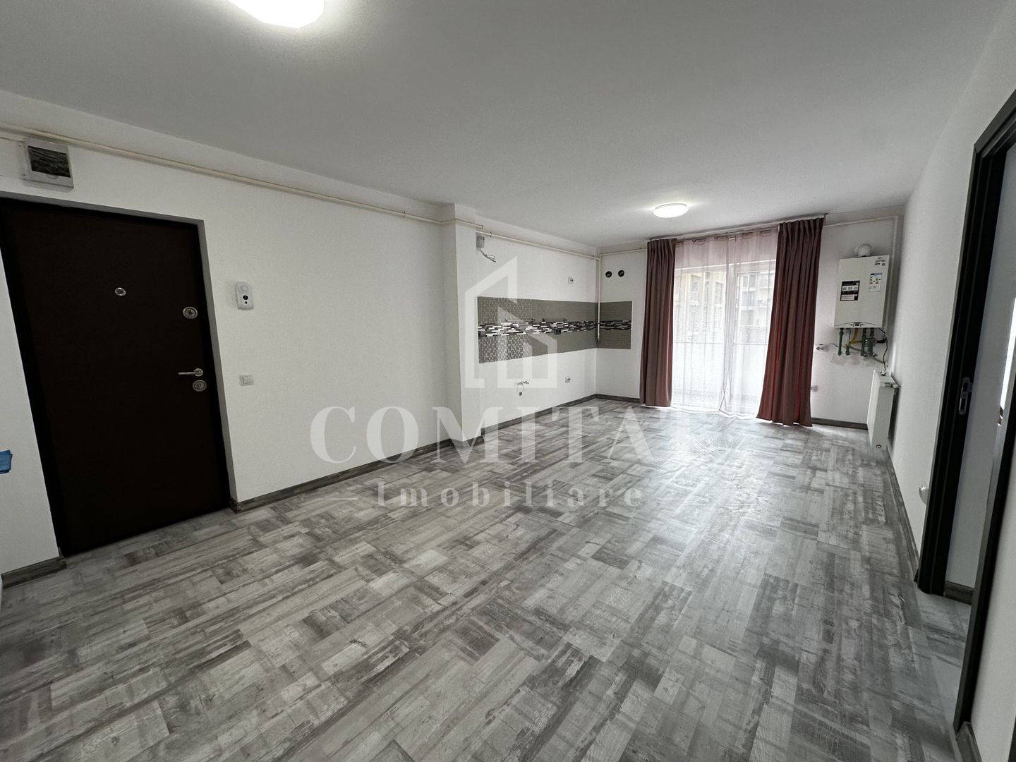 Apartament la etaj intermediar | Loc de parcare | Zona Porii - Poză 2