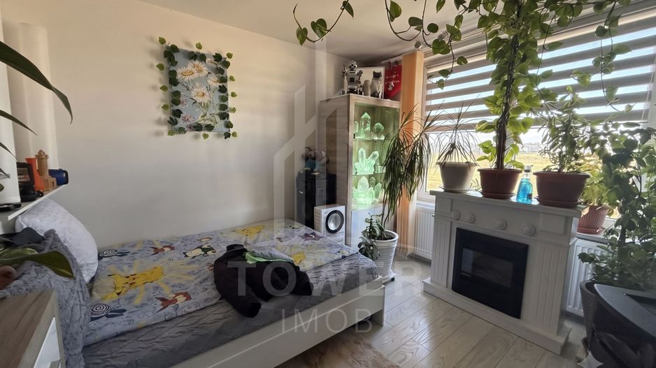 Apartament 3 camere, etaj 3, balcon și loc de parcare - Poză 2