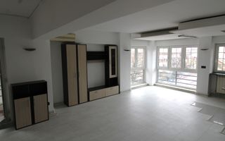 la 5 min de Medicina: 2 camere, 2 bai, centrala proprie, ideal pentru studenti - Poză 1