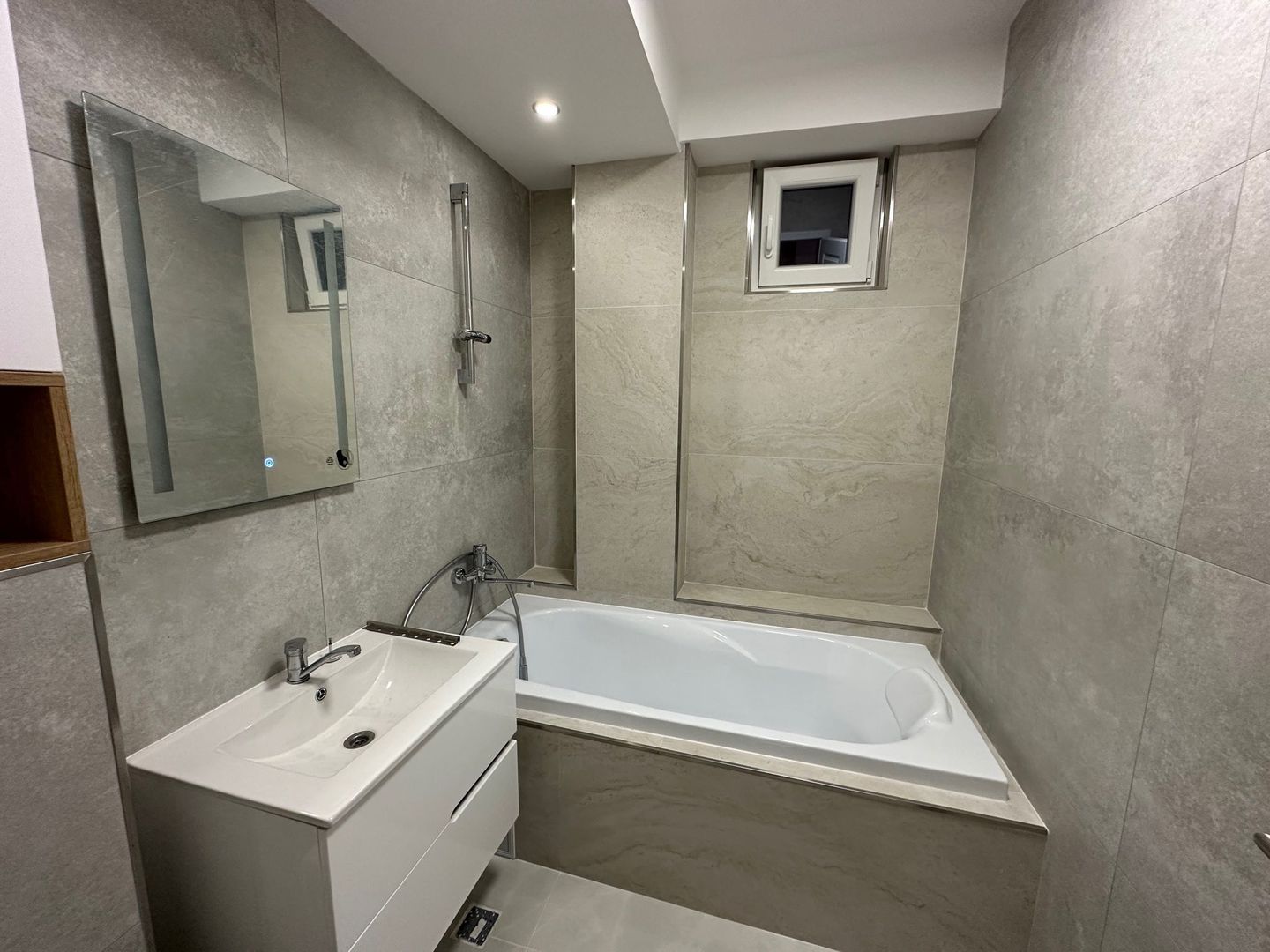 Apartament cu 3 camere de închiriat în zona Ultracentral - Poză 7