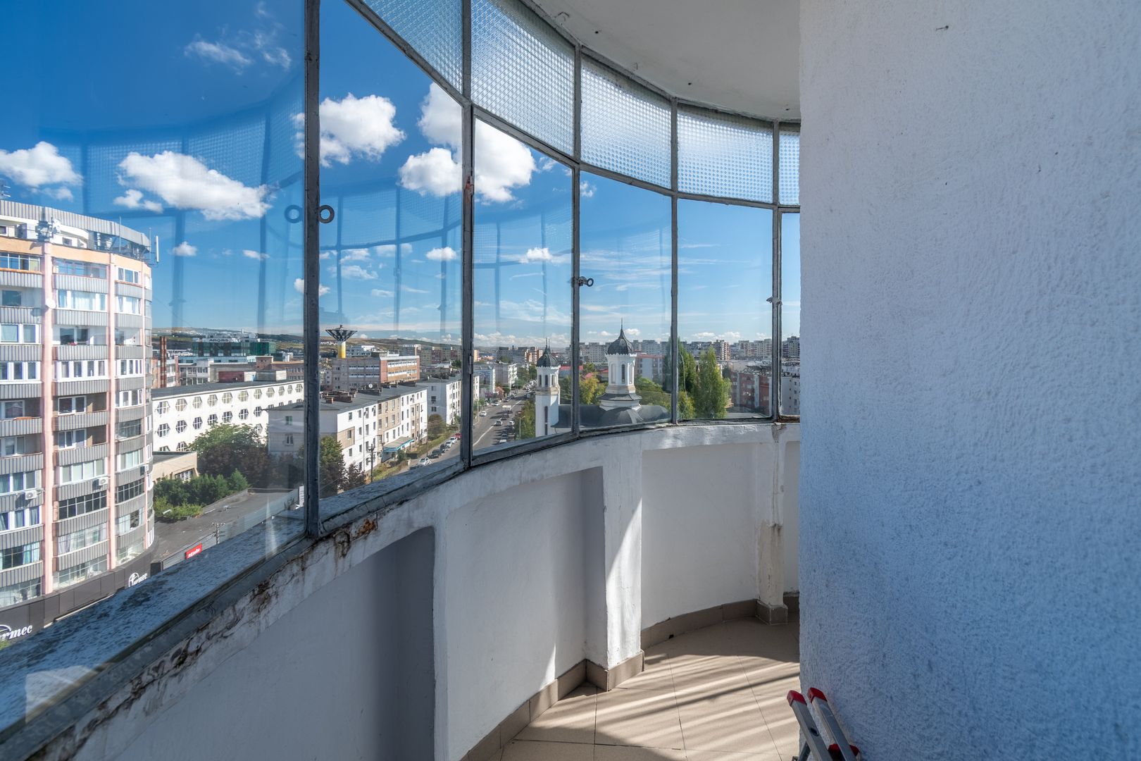 Apartament cu 2 camere decomandat de inchiriat Str.Bucuresti, 60mp - Poză 14