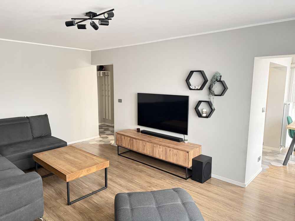 Apartament 3 camere | Complet renovat și mobilat | Zona Soarelui - Poză 1