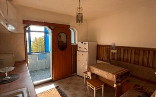 Apartament de vânzare în Vasile Aaron 2 camere decomandate - Poză 2