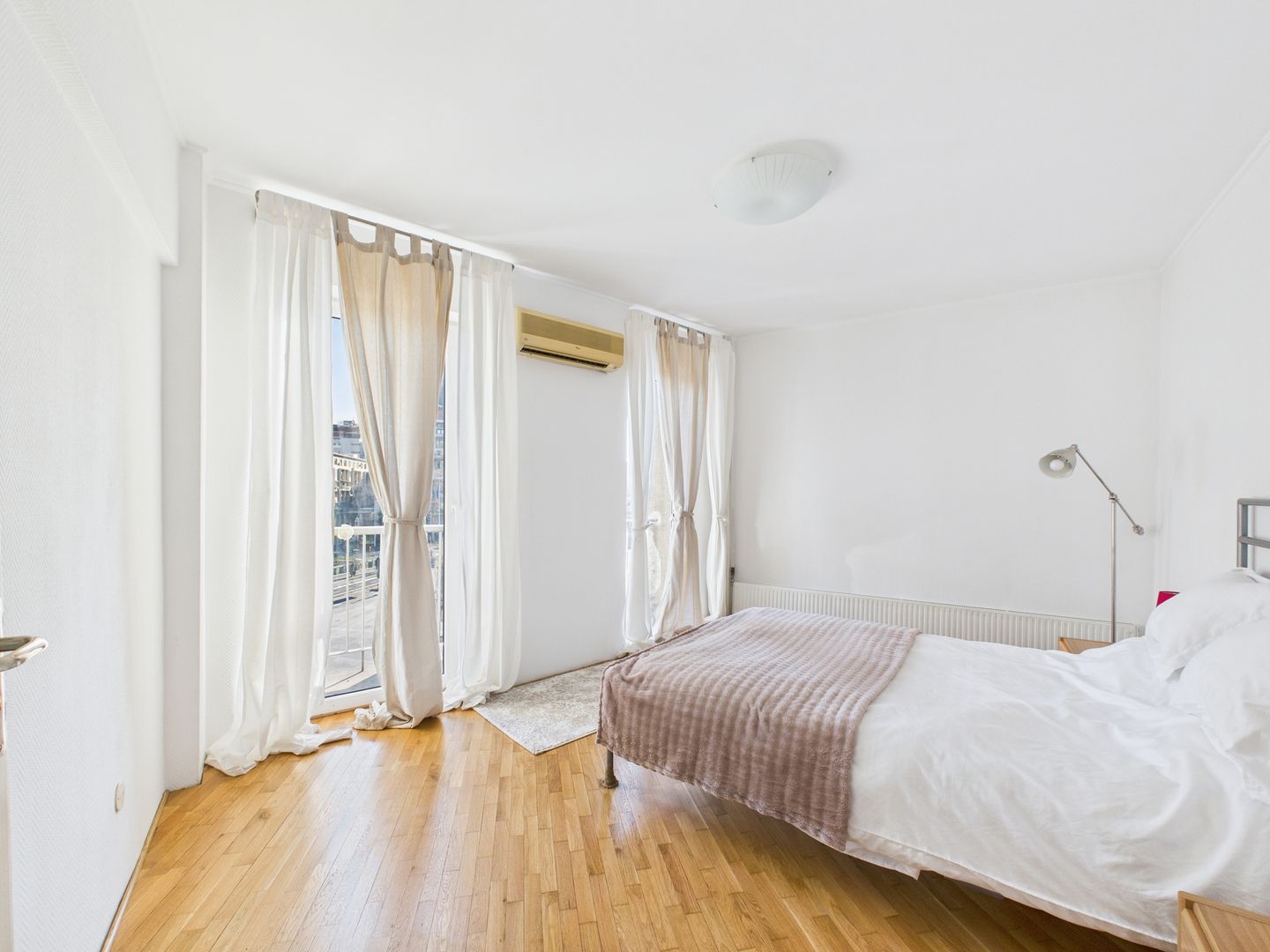 Apartament cu 2 camere de vanzare in Calea Victoriei nr 1 - Poză 12