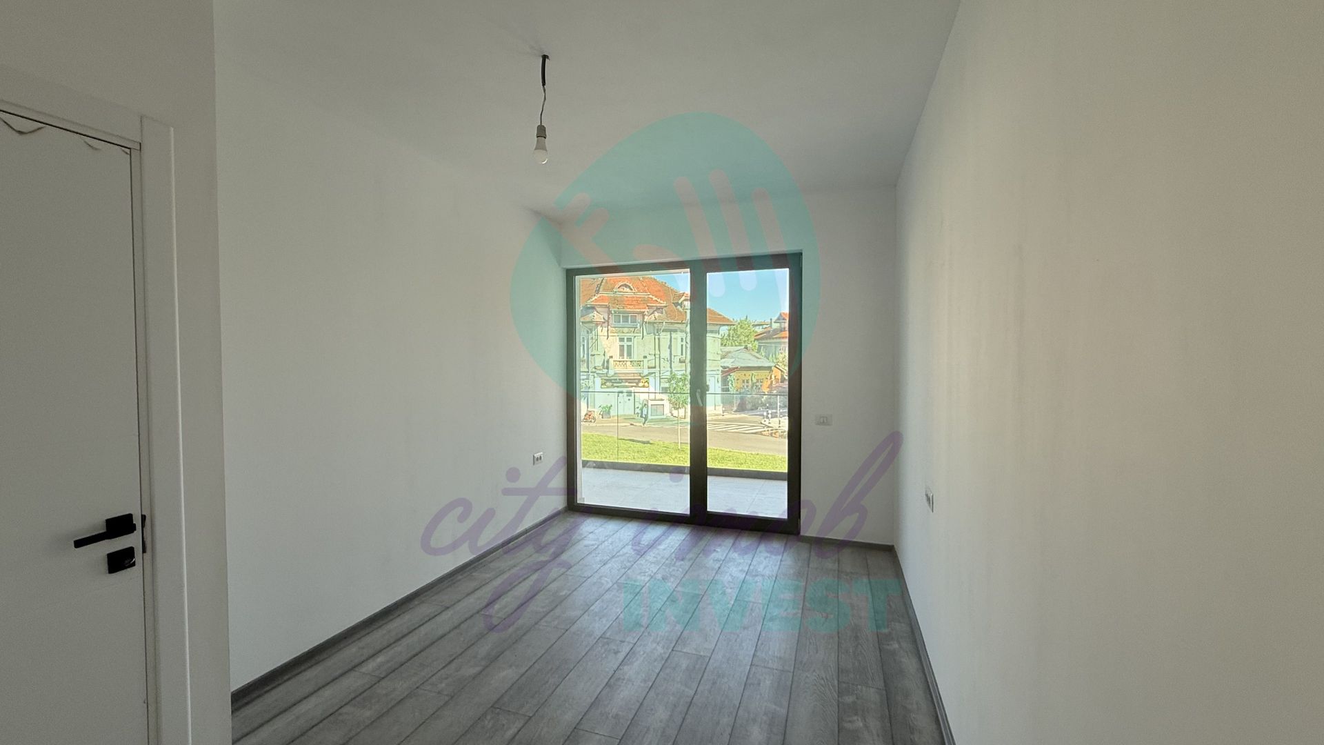 Apartament cu LIFT IN INTERIOR si doua terase de 21 mp in total - Poză 9