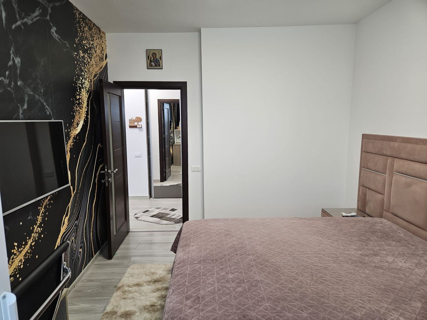 AP. 2 CAMERE APARATORII PATRIEI, CENTRALA, PARCARE, METROU 15 MINUTE - Poză 2