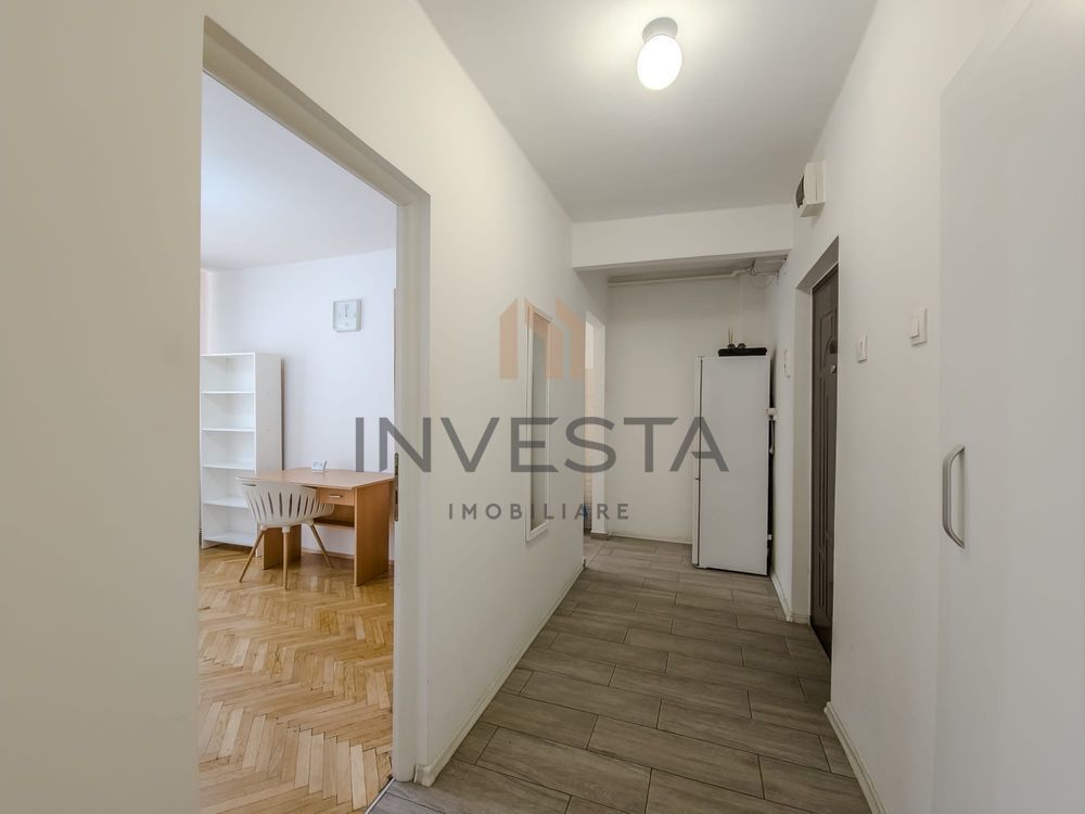 Apartament 3 camere decomandat, etaj intermediar, Centru, zona Horea - Poză 2