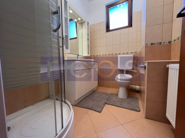 Vila spatioasa 6 dormitoare | gradina | Garaj - Poză 18