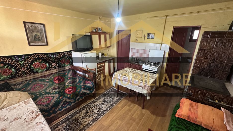 Casa de vanzare 4 camere, 2240mp teren, Zona Raciu - Poză 15