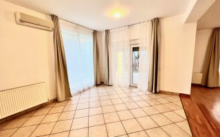 VILA CU 5 DORMITOARE LA INCHIRIERE IN COMPLEX REZIDENTIAL - Poză 12