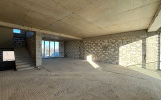 Vânzare, townhouse, 3 nivele, 6 camere, str. Salcîmilor, com. Stăuceni - Poză 6