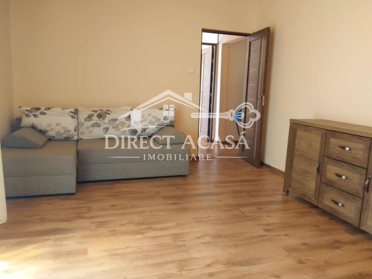 Apartament 2 camere de închiriat, zona Tudor, Bdul Pandurilor - Poză 1