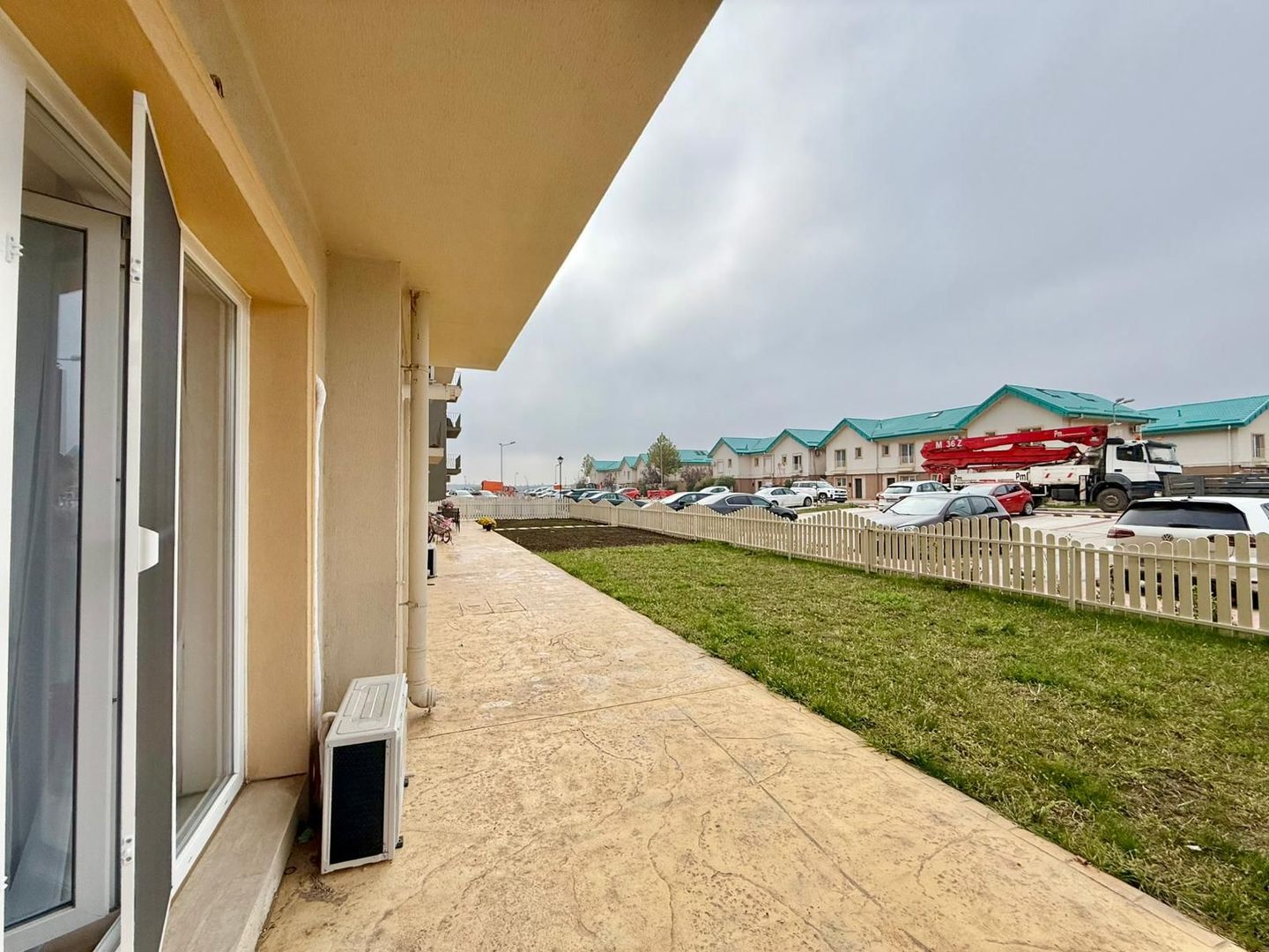 COSMOPOLIS - Apartament cu 3 camere si gradina, mobilat si utilat. - Poză 11
