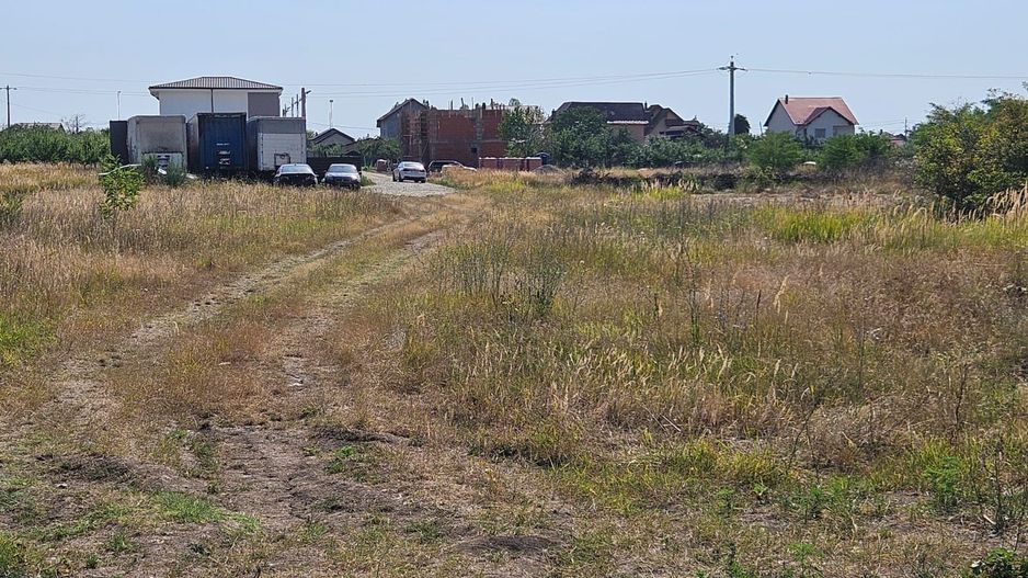 Vând teren intravilan în Bradu - 500 mp - Poză 8