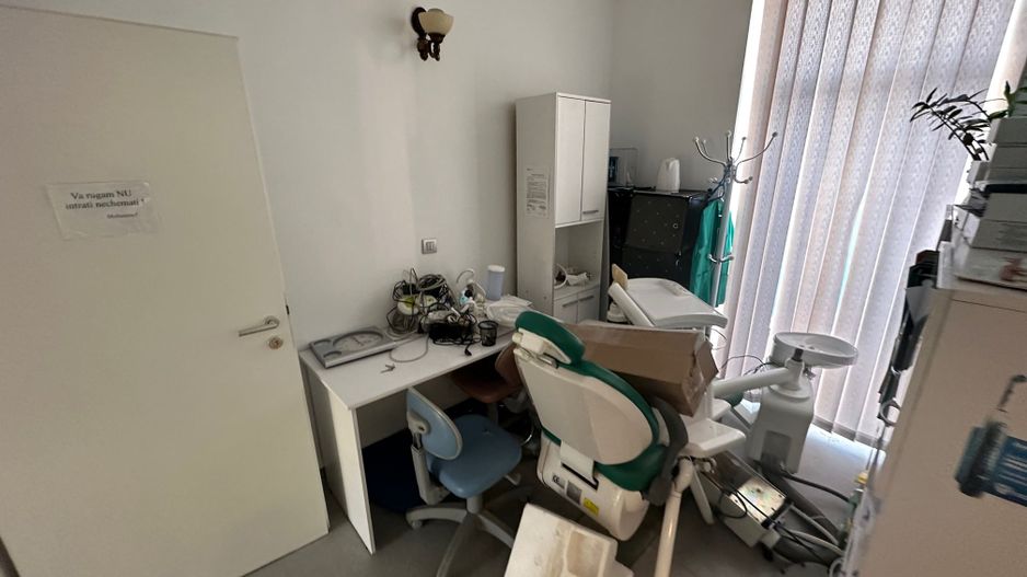 Spatiu de birou cu curte și anexa zona Badea Cartan - Poză 10