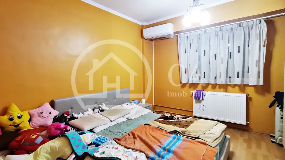 Apartament cu 4 camere de vanzare in Decebal, Oradea - Poză 6