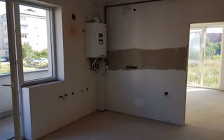 Vând ap 3 camere+parcare, etaj 1 - bloc nou, zona Clinica Somesan - Poză 1