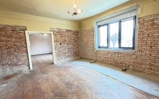Proprietate cu 2 case | Teren 546 mp | Str. Albinelor Nr.18 - Carei - Poză 6
