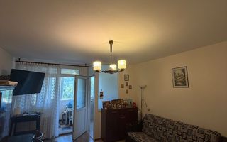 Vanzare Garsonieră renovată, 31 mp, 75 m metrou Favorit, balcon, AC - Poză 9