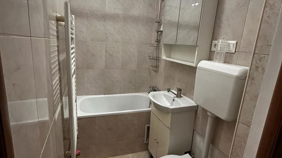 ageuropa.ro vinde ap. 2 cam. FINISAT 40mp la PARTER în zona CENTRALA. - Poză 4