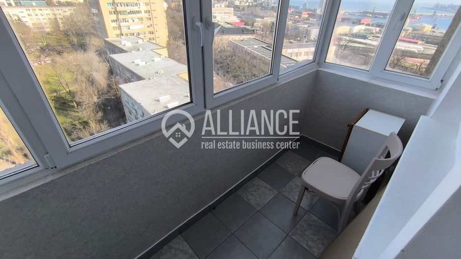 CENTRU TRAIAN(cod03)- 2 camere insorite si cu panorama catre port! - Poză 3