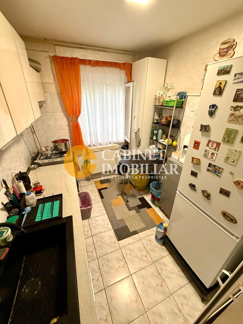 3 Camere SemiDecomnadat - Bloc Fara Risc - Zona Podu Ros - Poză 7