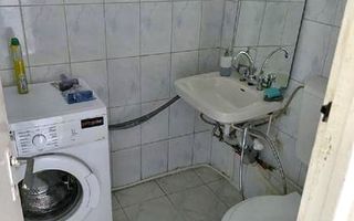 Apartament cu 3 camere decomandat, garaj si boxa, zona Piata Zorilor - Poză 8