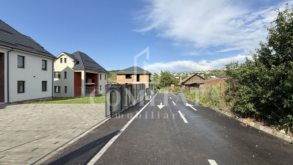 Casa individuala cu teren generos, retrasă de la trafic - Poză 4