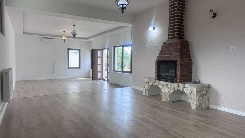 Între dealuri, viță de vie și liniște deplină! Vanzare casa in Prahova - Poză 7