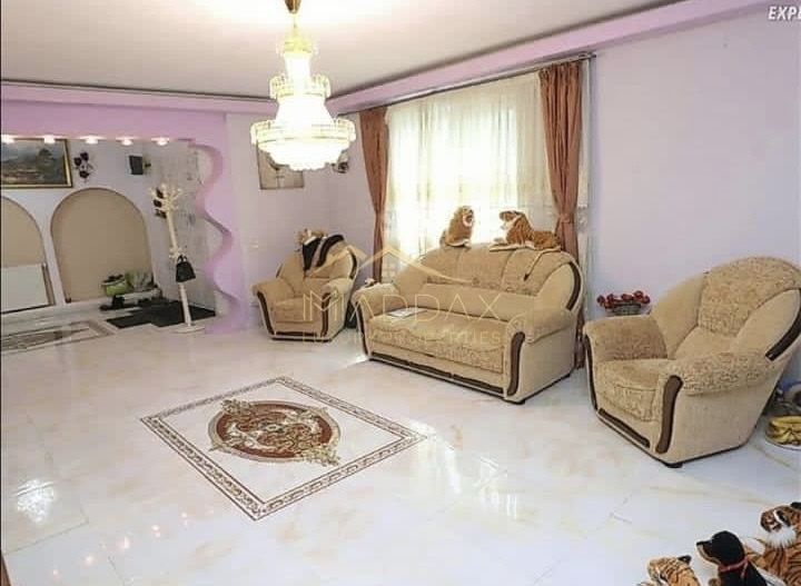 Vila 9 camere***gradina cu pomi fructiferi//1085 mp teren***Dragomiresti-Deal - Poză 9