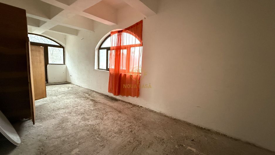 Proprietate Deosebita 707MP in Padurea Noroieni - Poză 7