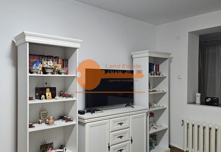 2 camere la 400m de metrou Favorit - Poză 2