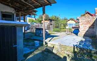 Casa la gri de vanzare | Zona Centrala - Bucov | Comision 0% - Poză 16