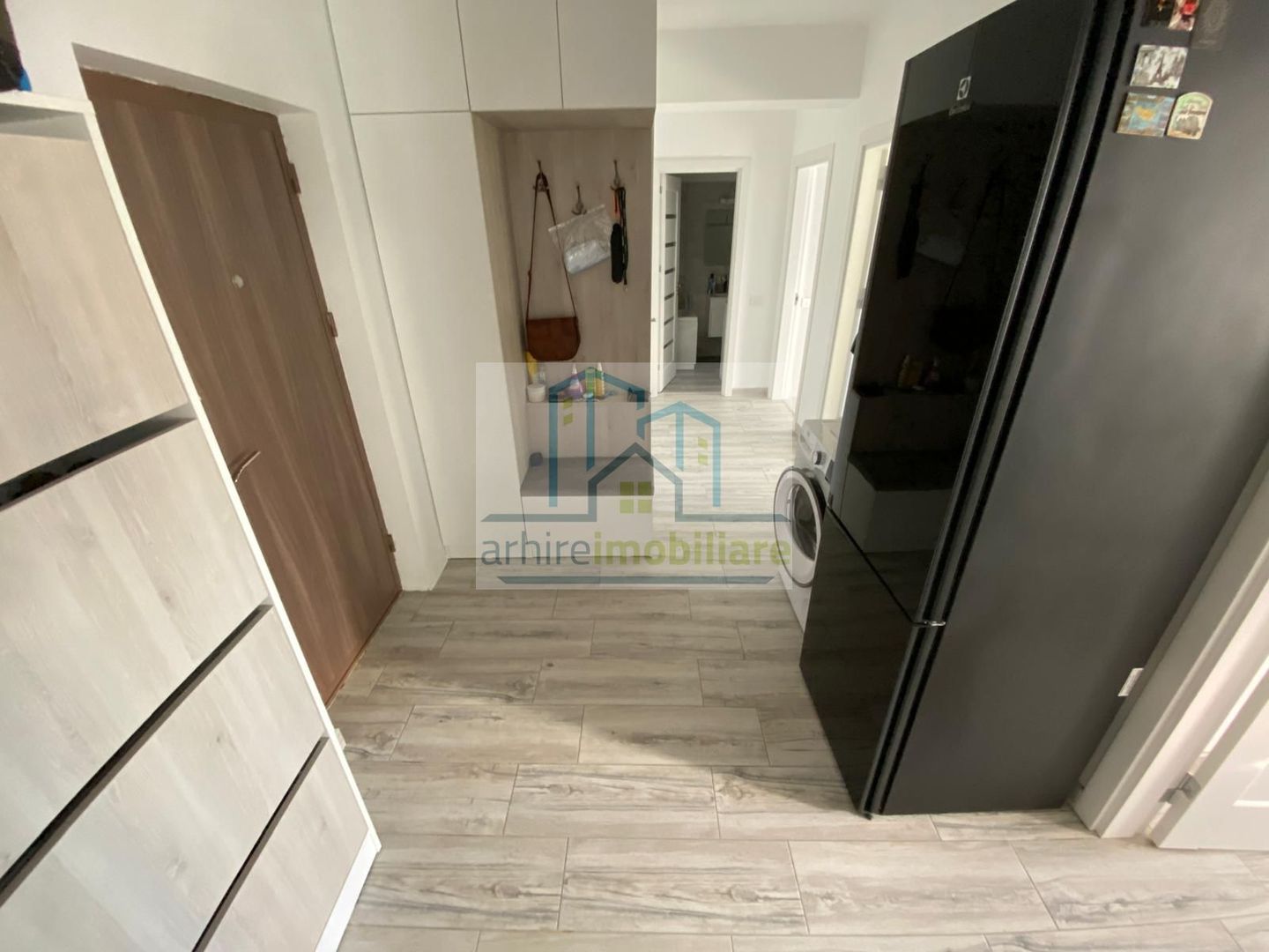 Apartament 3 camere decomandat zona Trapezului - Poză 5