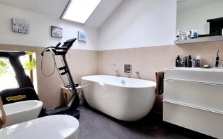 Casa eficienta energetic cu piscina in Giroc - Poză 32