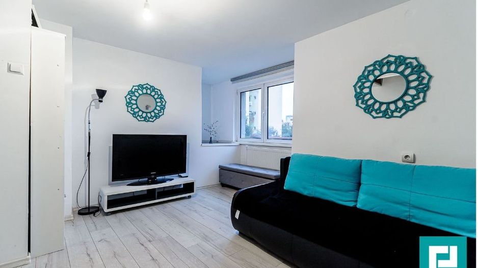 Proprietate cu 5 camere Aurel Vlaicu - Poză 1