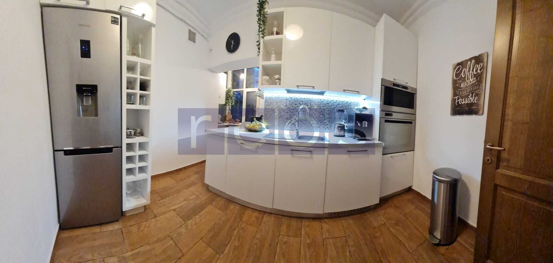 DE VANZARE APARTAMENT 4 CAMERE + CURTE | ZONA CENTRALĂ - Poză 5