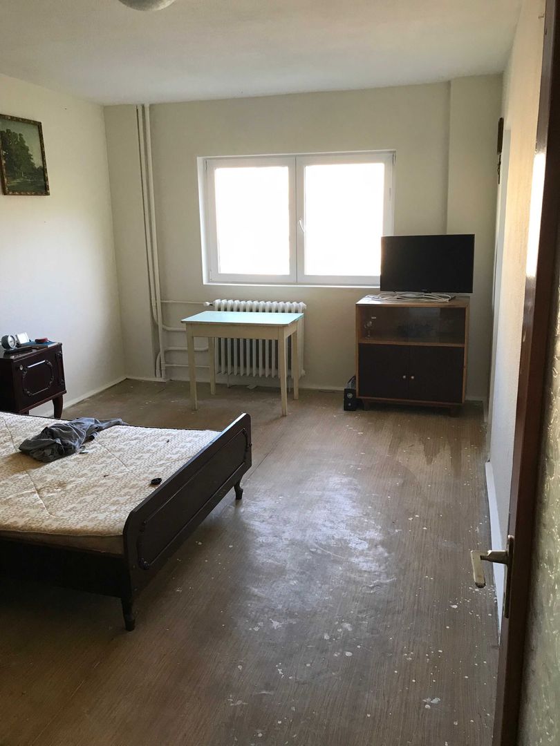 particular  vand garsoniera zona tineretului sector 4 - Poză 5