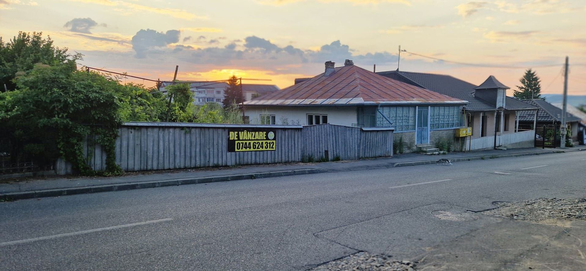 SE VINDE-Teren intravilan central Falticeni - Poză 2
