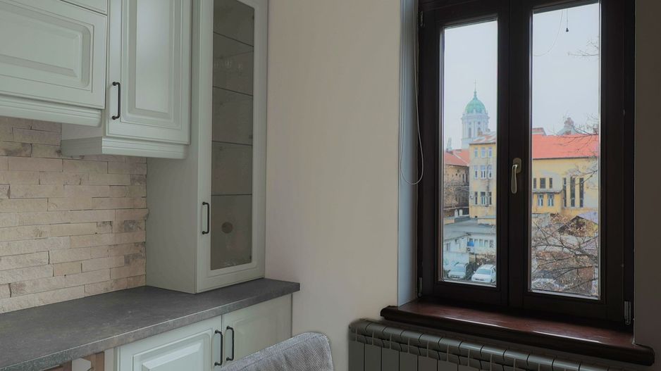 Apartament unic în Arad – Ultracentral, liniște, priveliște superbă - Poză 13