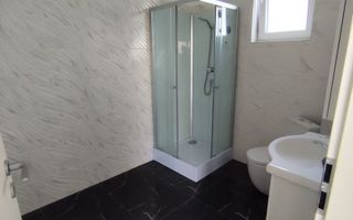 🏡 Casă individuală de vânzare – spațiu, confort, locație excelenta - Poză 9