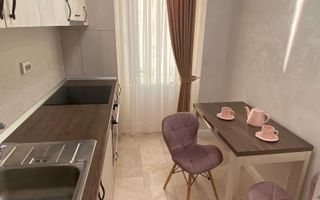 Apartament 2 camere de inchiriat, Copou, Complex Royal Town, 64 mp, etaj 5 - Poză 4