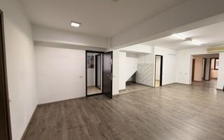 Spatiu comercial, pozitionare excelenta, exact la metrou Aparatorii P - Poză 1