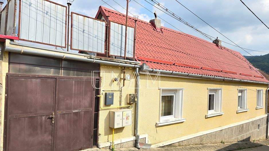 Casa 144 mp utili, organizata in 2 apartamente | Muncitoresc, Resita - Poză 1
